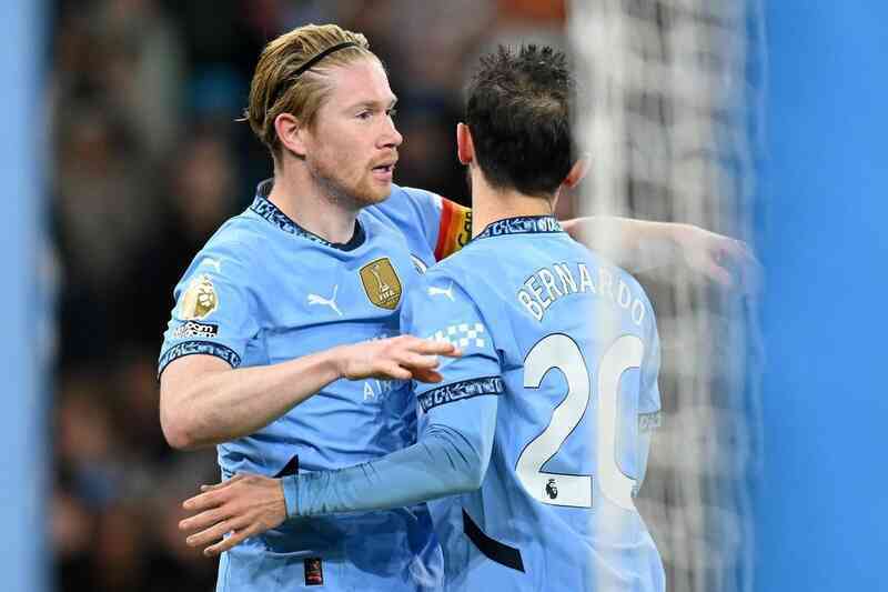 Man City tìm lại niềm vui chiến thắng, Chelsea lên nhì bảng