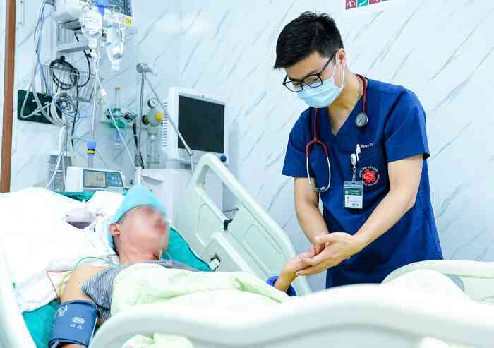 Người đàn ông trẻ 2 lần đột quỵ