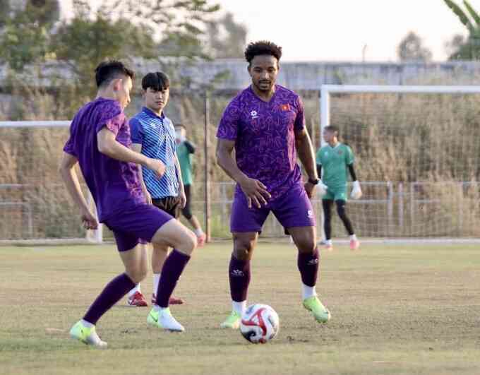 Nguyễn Xuân Son hứa ghi bàn và giúp Việt Nam vô địch AFF Cup 2024