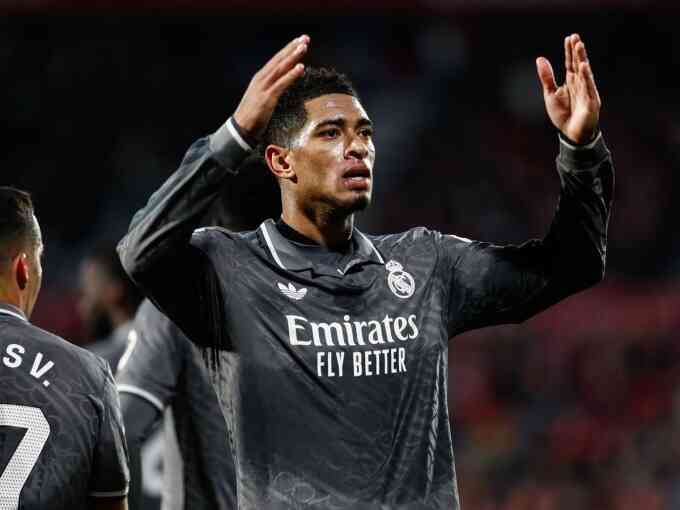 Mbappe đưa Real áp sát Barca