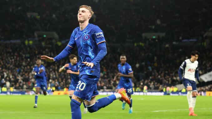 Cole Palmer phá 2 kỷ lục giúp Chelsea thắng ngược, Pep thêm tiếc