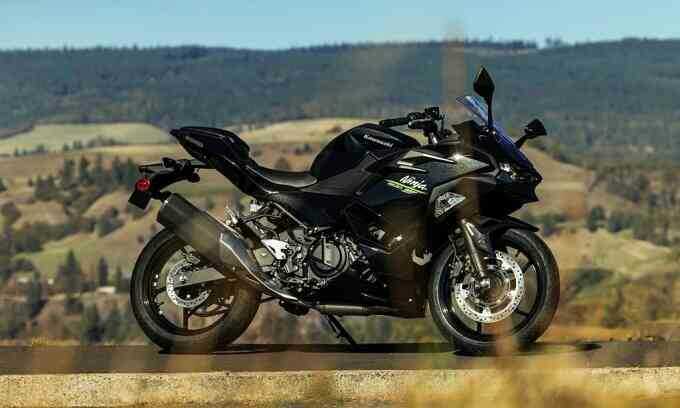 Kawasaki Ninja 500 - môtô mới giá 6.300 USD
