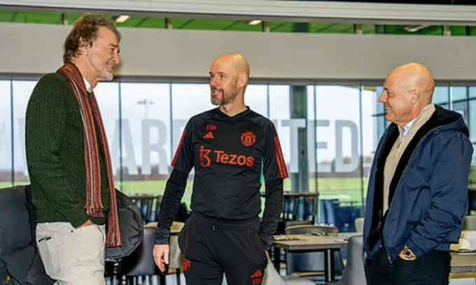 Ten Hag: `Ratcliffe vẫn tin tưởng tôi`