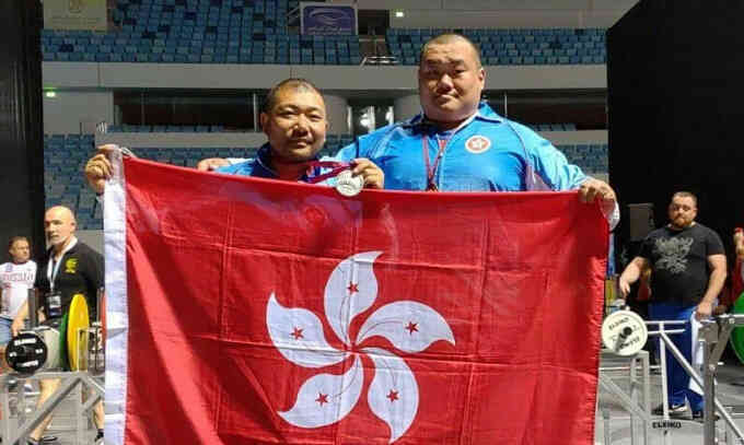 VĐV cử tạ Hong Kong tố Liên đoàn ăn chặn tiền thưởng