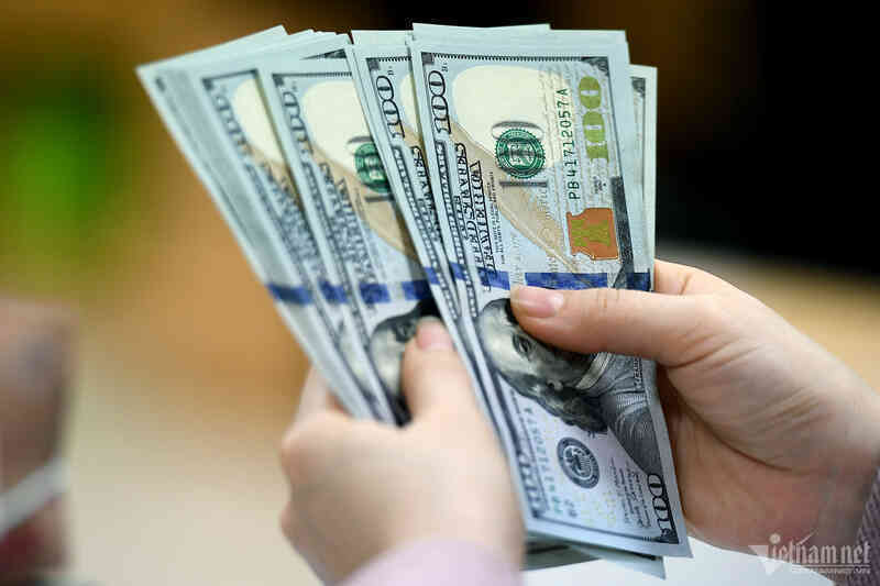 Giá USD đồng loạt tăng cao