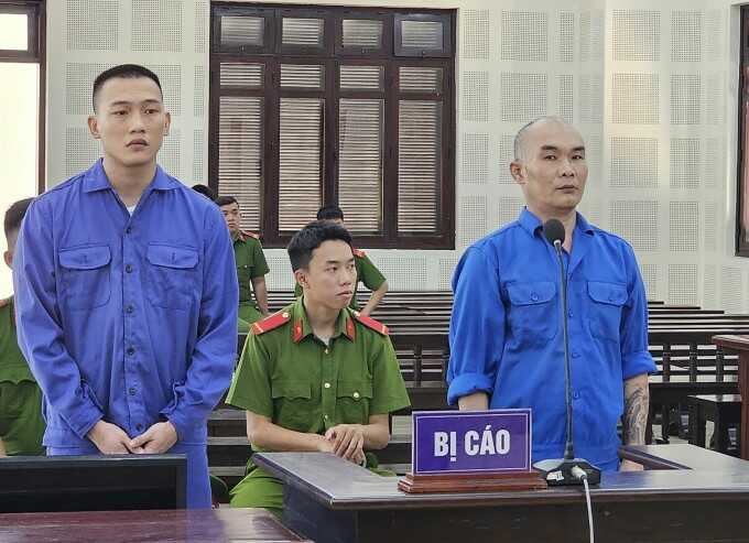 `Hợp đồng` đập phá ôtô giá 10 triệu đồng