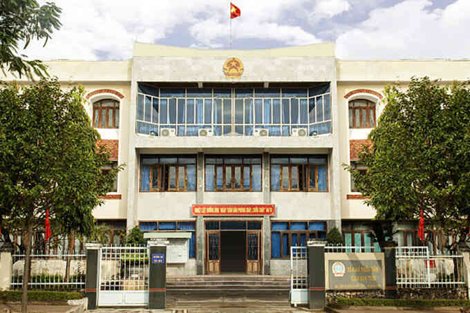 Chánh án TAND tỉnh Kon Tum Đỗ Thị Kim Thư bị cảnh cáo