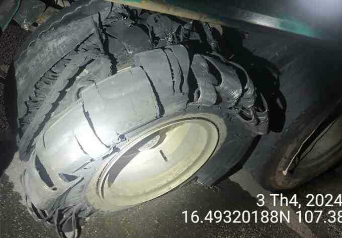 CSGT: nhiều xe nổ lốp trên cao tốc Cam Lộ - La Sơn vì mặt đường nóng 63 độ