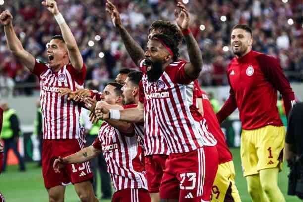 Olympiakos gặp Fiorentina tại chung kết Europa Conference League