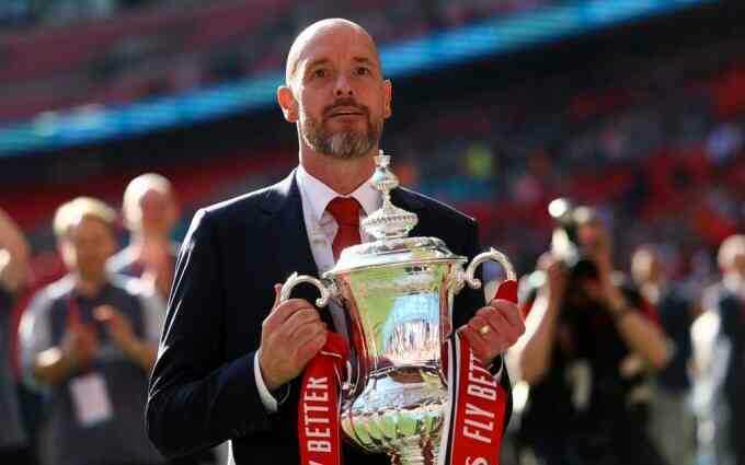 Man Utd giữ Ten Hag