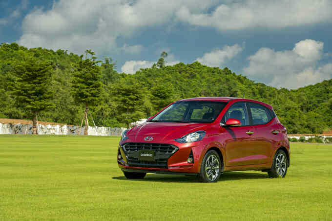 Hyundai i10 bán nhiều gấp đôi Toyota Wigo