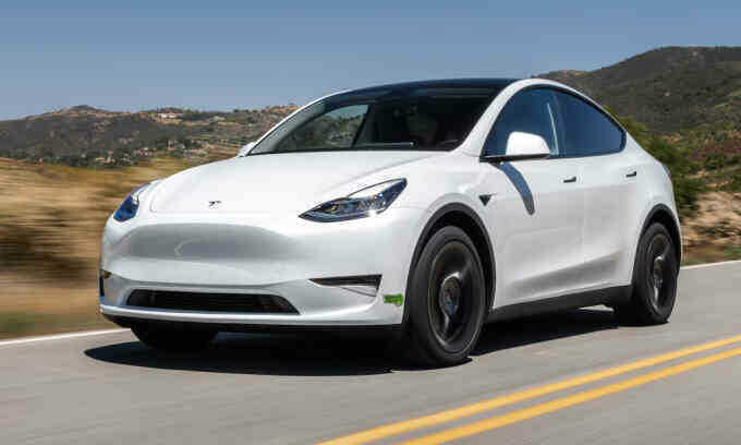 Tesla Model Y - vua doanh số đang tụt dốc