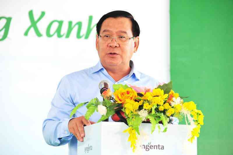 Syngenta thu gom vỏ bao gói thuốc bảo vệ thực vật đổi cây xanh cho môi trường