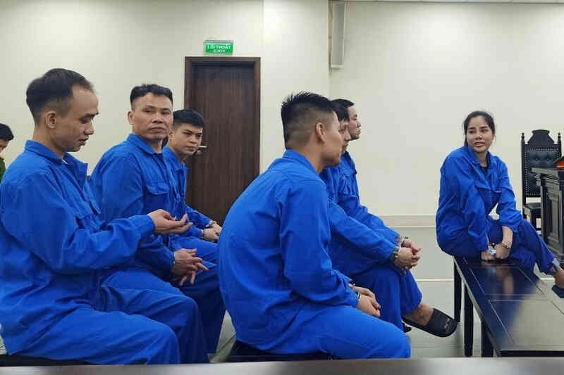 ‘Đại ca` Hà Thành đâm cán bộ công an ngay trên phố