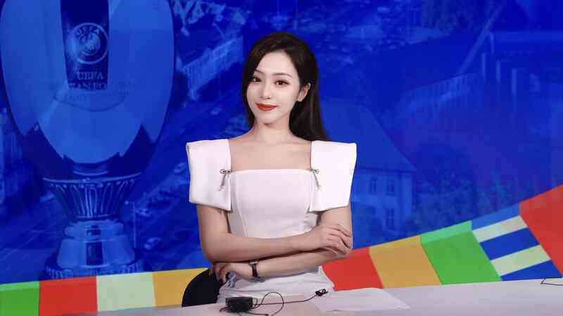 MC Phương Anh dẫn bình luận Euro: ~Tôi chưa mảnh tình vắt vai~