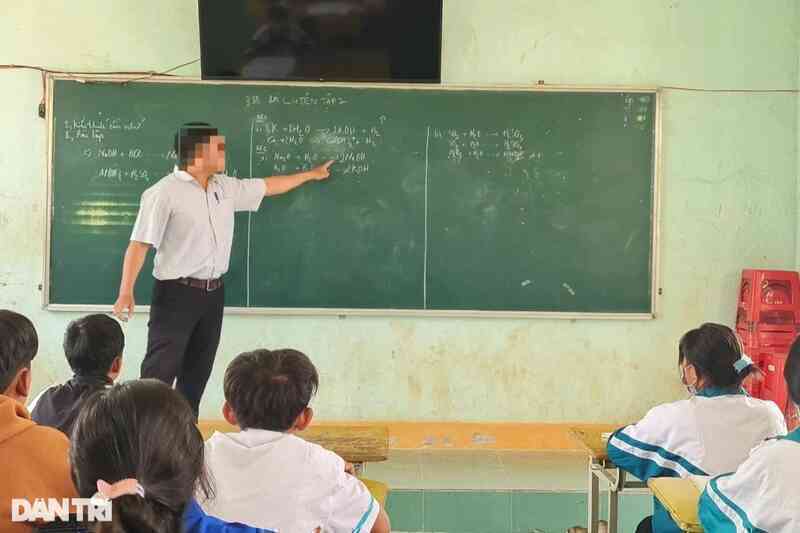 215 giáo viên không được hưởng phụ cấp thâm niên vì lãnh đạo ~hiểu nhầm~