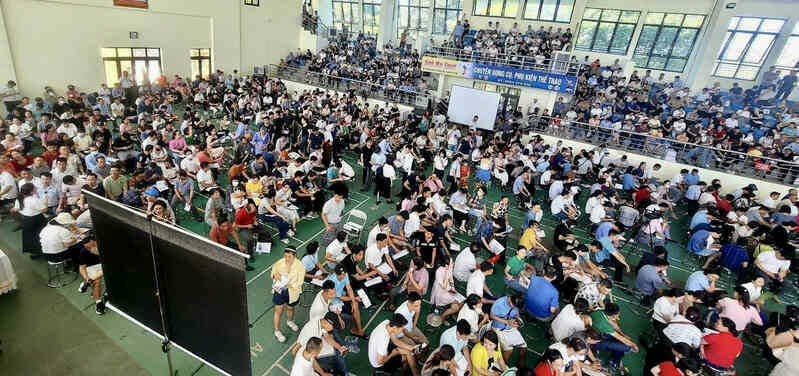 Đất ngoại thành đấu giá chót vót hơn 100 triệu đồng/m2, rao sang tay ngay nửa tỷ