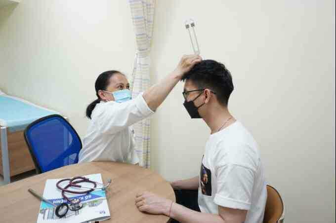 6 cách giảm đau đầu kinh niên