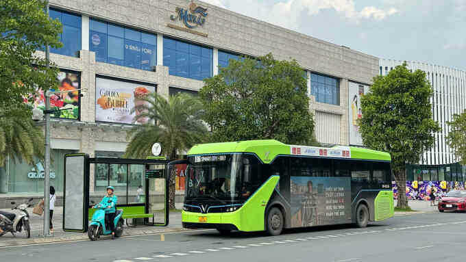 Giải pháp kết nối giao thông xanh của Xanh SM và VinBus