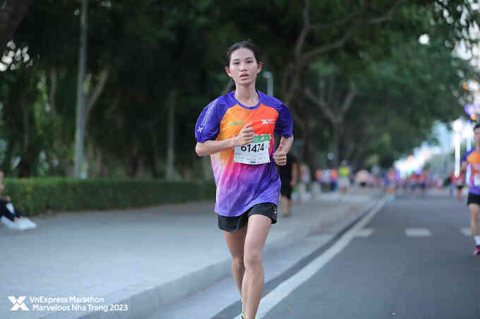 Ứng cử viên vô địch 18 tuổi tại VnExpress Marathon Nha Trang