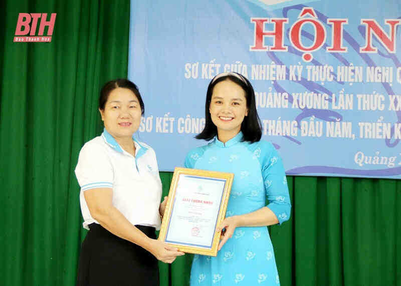 Nữ cán bộ hội làm tốt vai trò tuyên truyền viên cơ sở, tiên phong chuyển đổi số