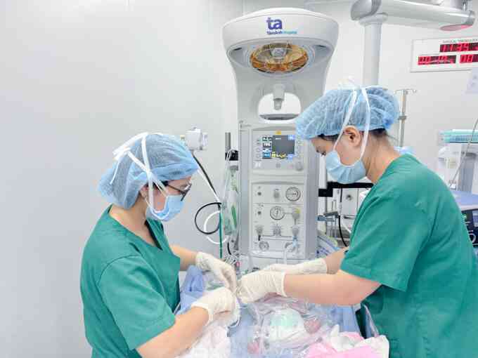 Buộc phải sinh non bởi biến chứng thai kỳ