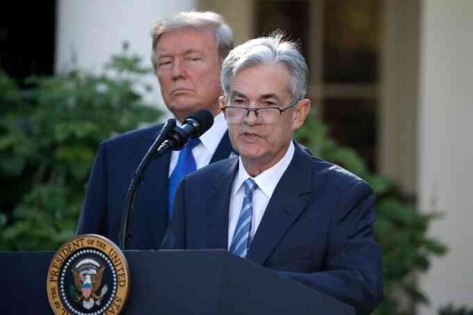 Trump: `Fed giảm lãi suất mạnh tay cho thấy kinh tế Mỹ rất tệ`