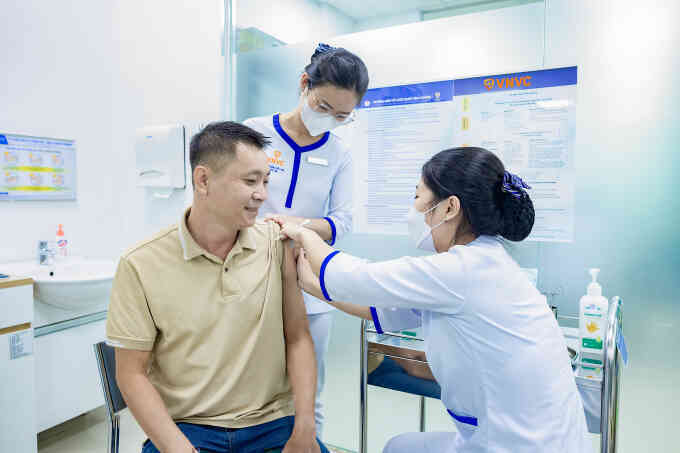 Việt Nam bắt đầu tiêm vaccine sốt xuất huyết