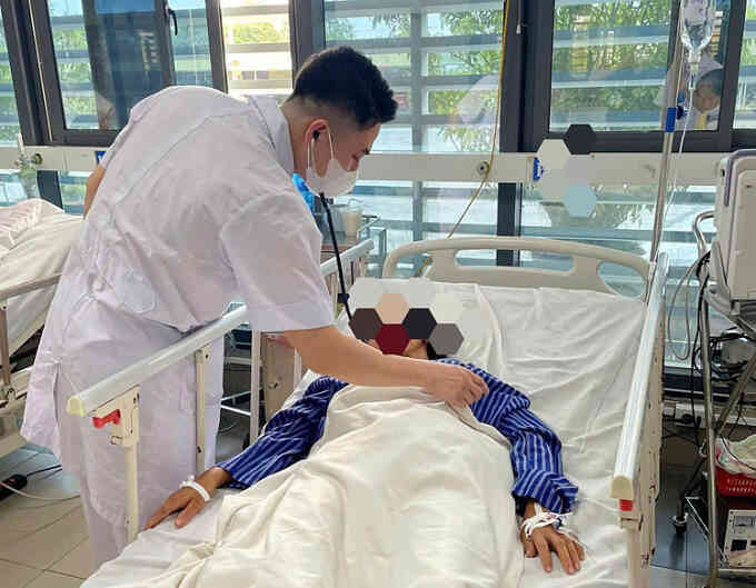 Rắn độc vào nhà cắn người phụ nữ nguy kịch