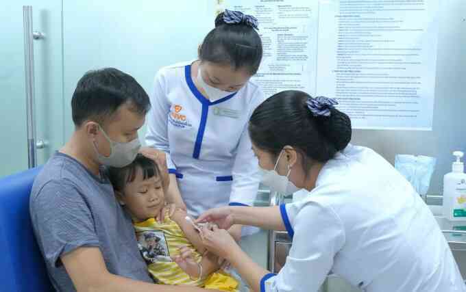 Từng bị sốt xuất huyết, có cần tiêm ngừa vaccine không?