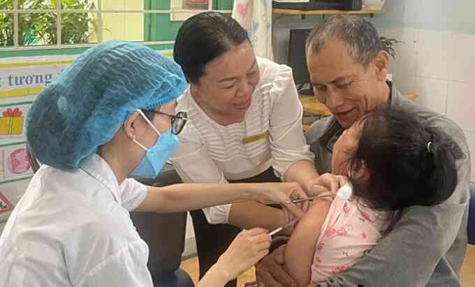 TP HCM gấp rút hoàn tất chiến dịch tiêm vaccine sởi