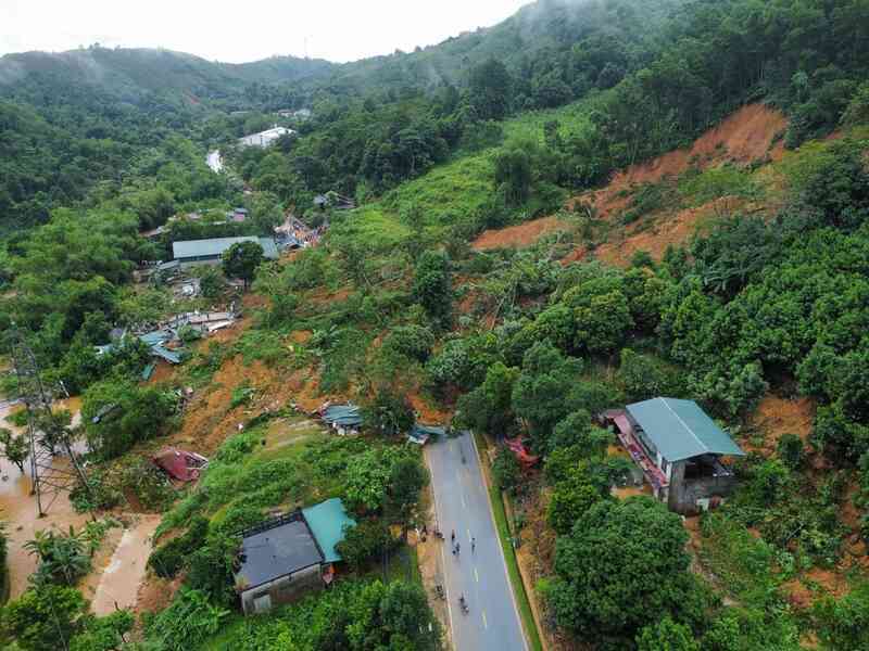 Sạt lở đất ở Hà Giang: 2 bệnh viện tuyến trên hỗ trợ cứu người bị nạn