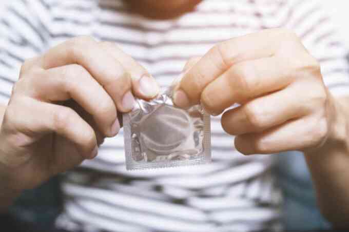 Đeo bao cao su có an toàn tuyệt đối?