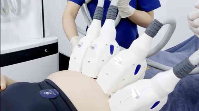 Nâng ngực giá hơn 150 triệu tại cơ sở thẩm mỹ không phép