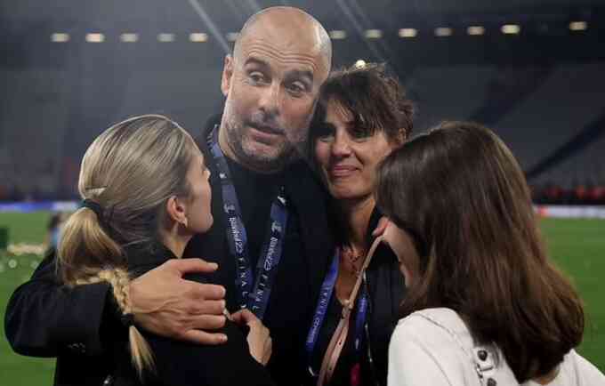 Guardiola chia tay vợ sau hơn 30 năm