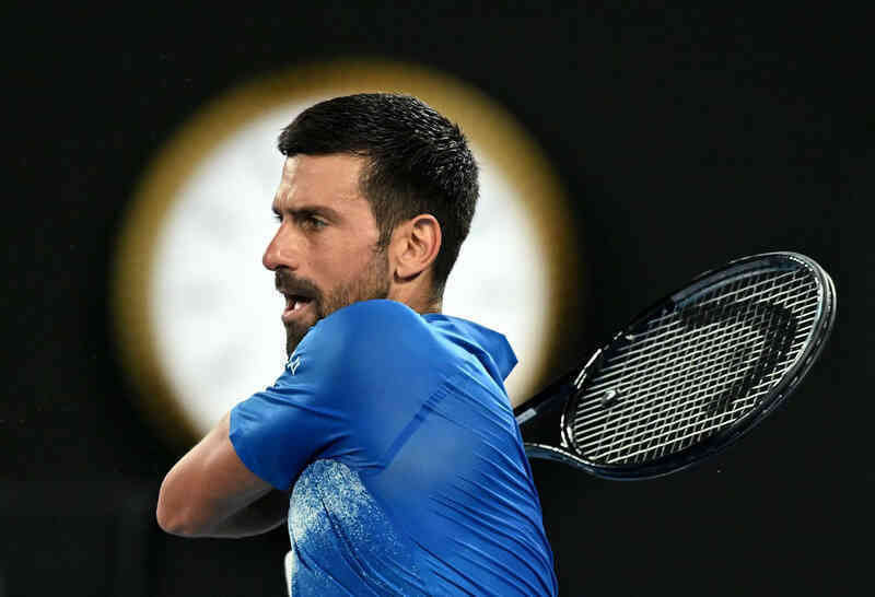 Djokovic xô ngã kỷ lục Federer, thẳng tiến Australian Open