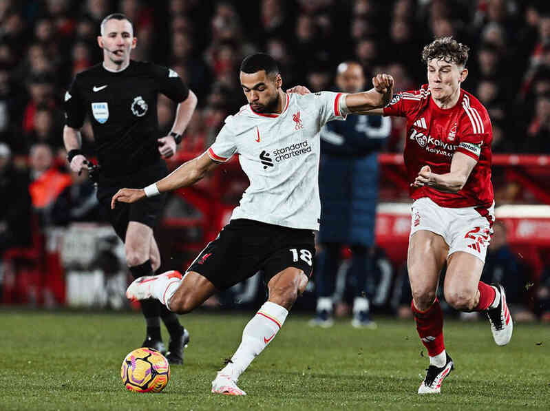 Liverpool suýt ôm hận trên sân Nottingham Forest