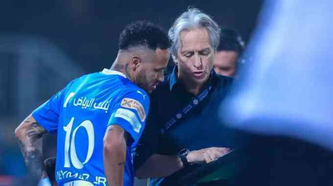 HLV Al Hilal lý giải việc loại Neymar