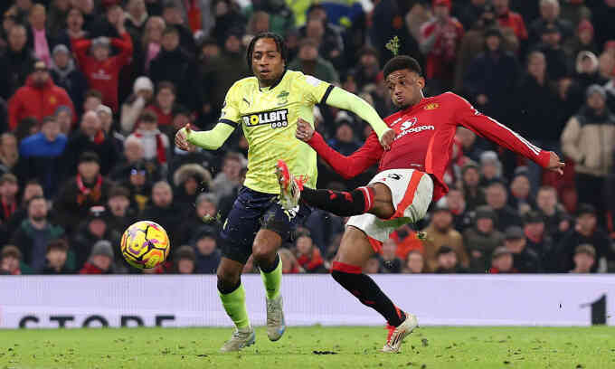 Man Utd thắng muộn nhờ hat-trick của Amad
