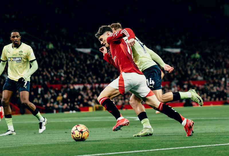 MU ngược dòng thắng ngoạn mục nhờ hat-trick của Amad Diallo
