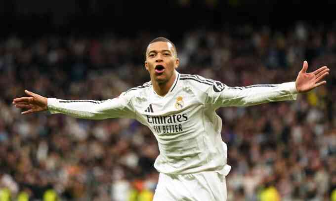 Mbappe đưa Real lên đỉnh bảng La Liga