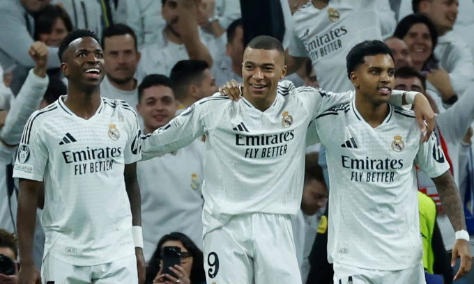 Xác định 18 đội đi tiếp ở Champions League