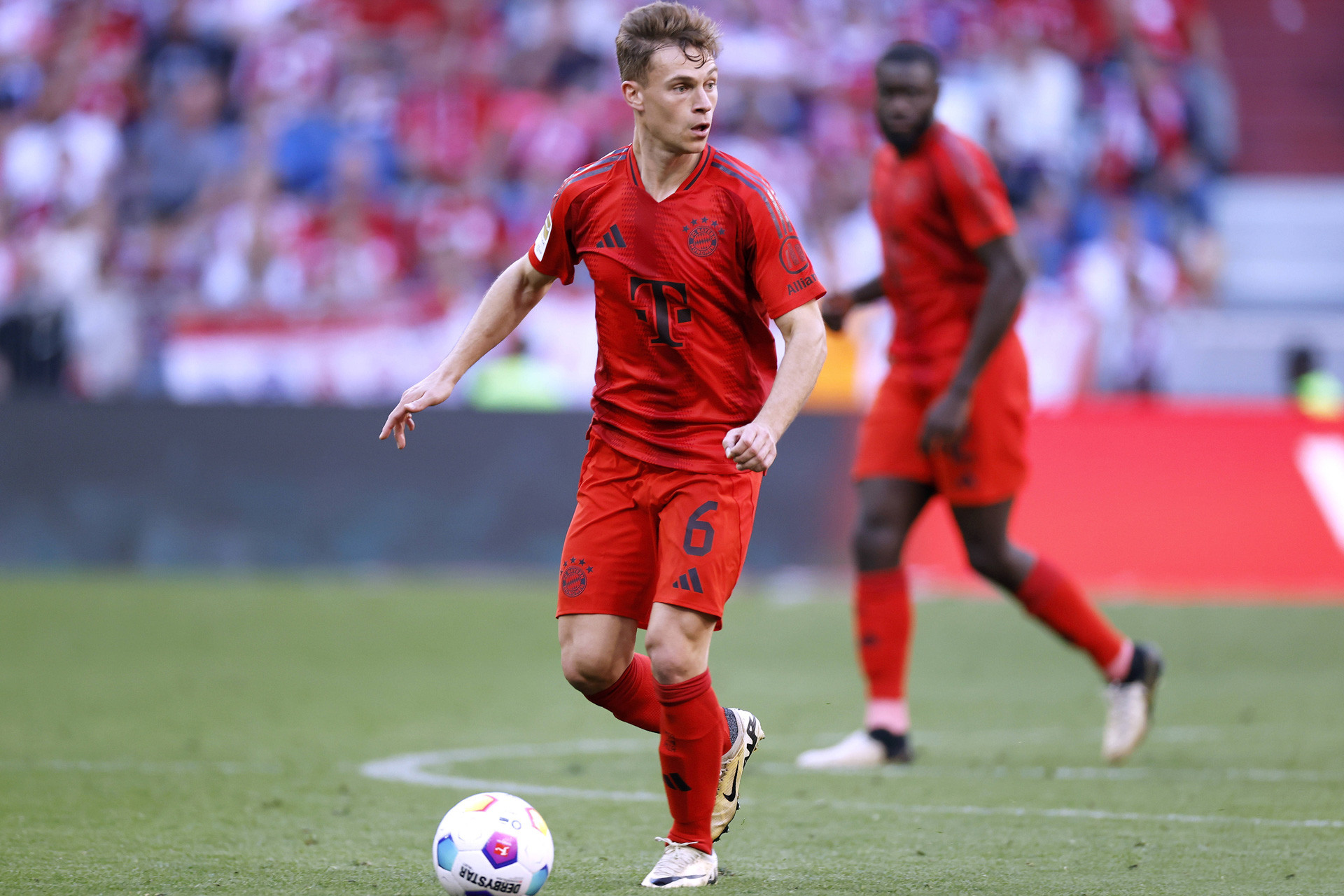 Man City mua gấp Kimmich thay Rodri