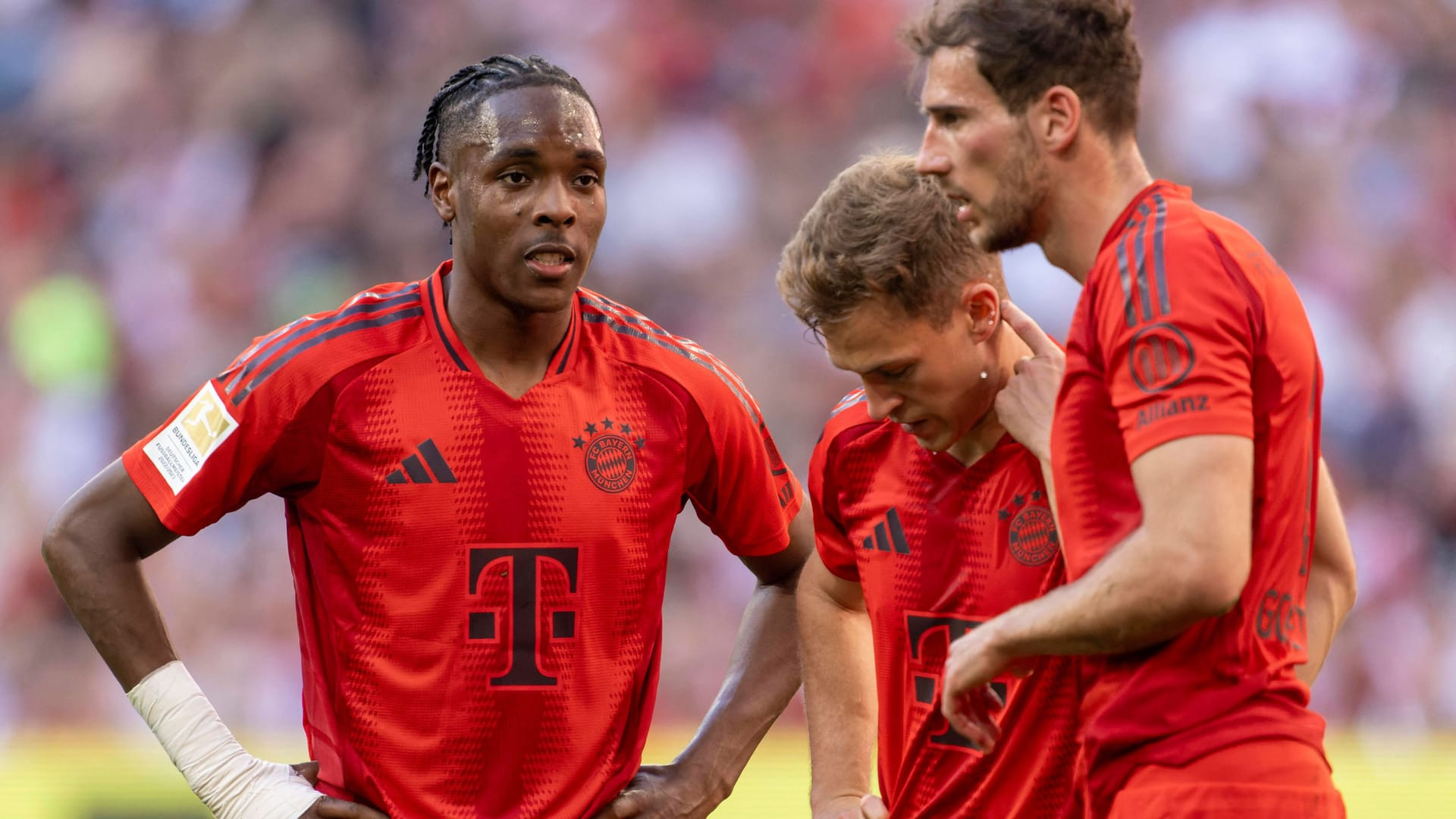 Tin tức về chuyển nhượng 29/1: MU lấy Mathys Tel, Barca ký Salah