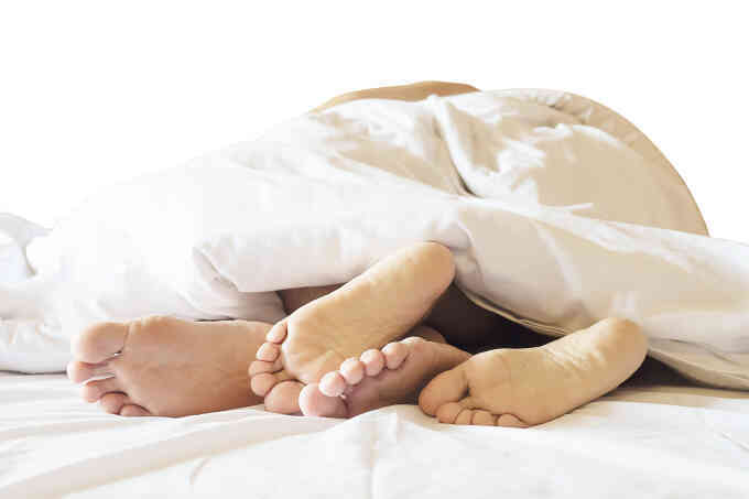 Bệnh sốt xuất huyết có lây qua đường tình dục không?
