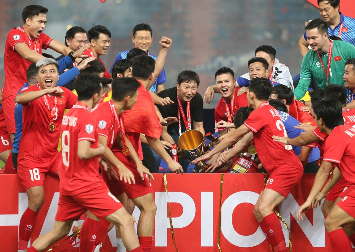 HLV Kim Sang Sik: Có hẹn với Xuân Son và niềm vui ngoài mong đợi