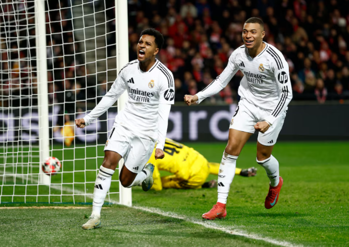 Real, Bayern thắng lớn ở lượt cuối Champions League
