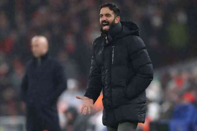 Amorim tức giận với phong độ thiếu ổn định của Man Utd