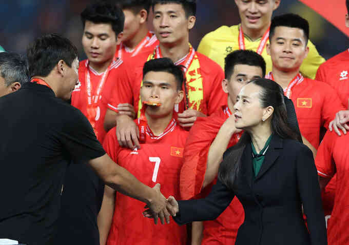 Madam Pang muốn thêm cầu thủ nhập tịch cho Thái Lan