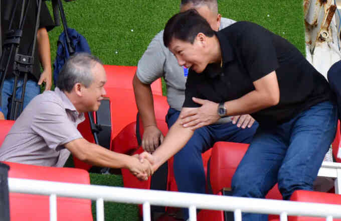 Bầu Đức: 